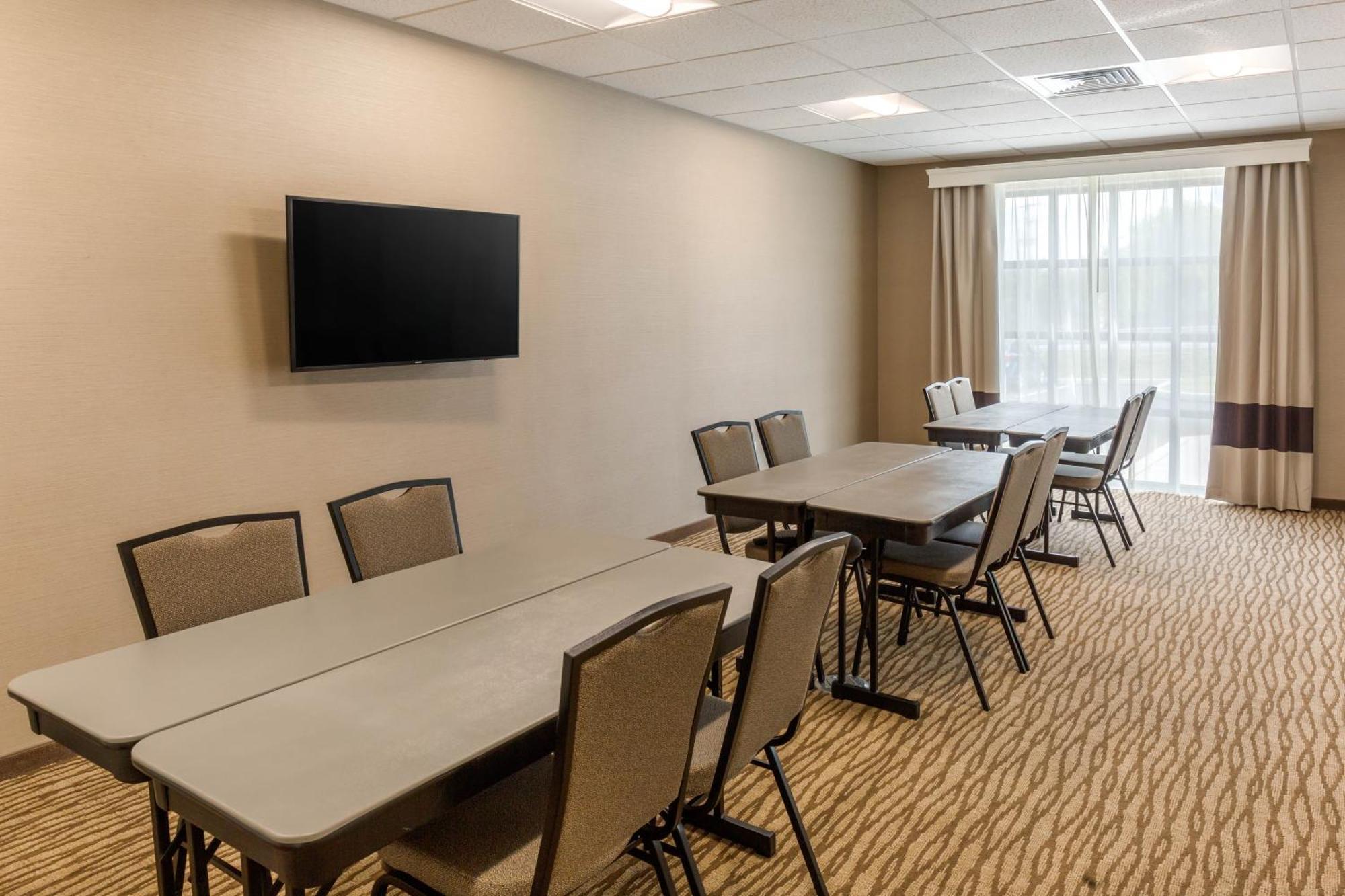 Comfort Inn & Suites Gap Amish Country Ngoại thất bức ảnh