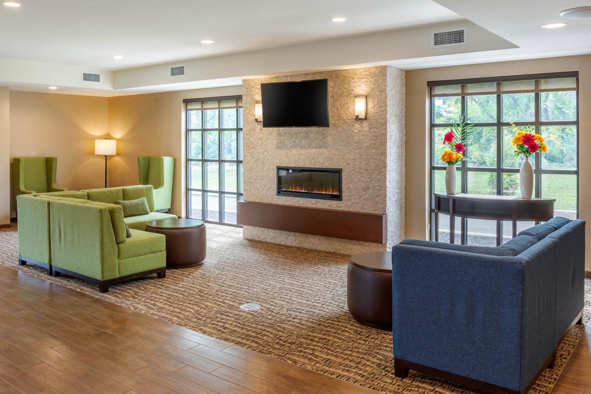 Comfort Inn & Suites Gap Amish Country Ngoại thất bức ảnh