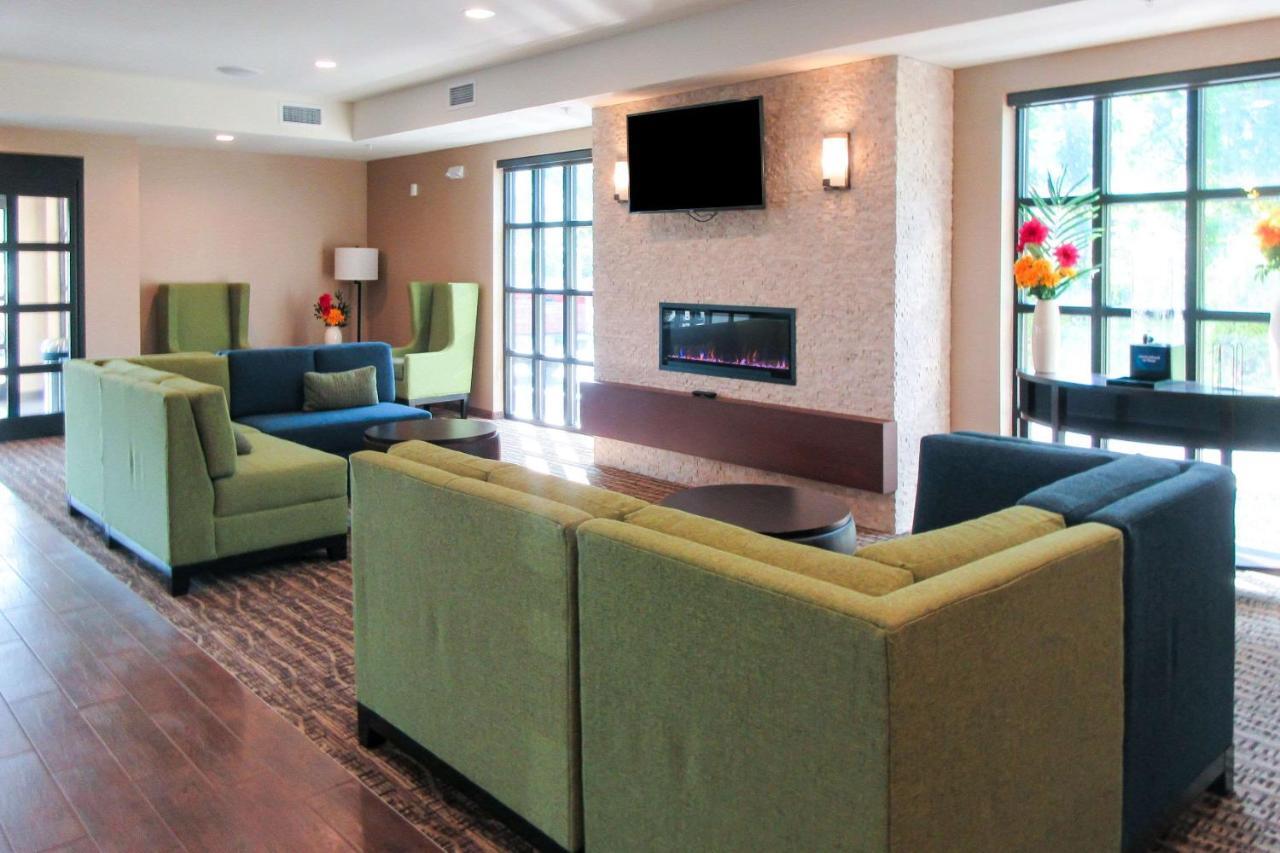 Comfort Inn & Suites Gap Amish Country Ngoại thất bức ảnh